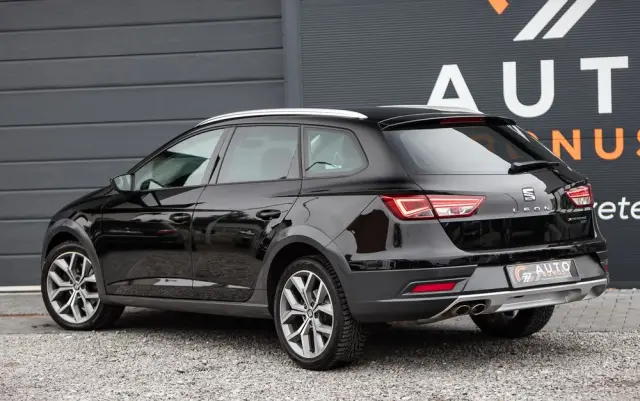 SEAT Leon 2.0 TDI DPF Start&Stop DSG XCELLENCE