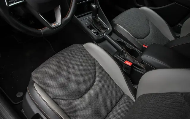 SEAT Leon 2.0 TDI DPF Start&Stop DSG XCELLENCE