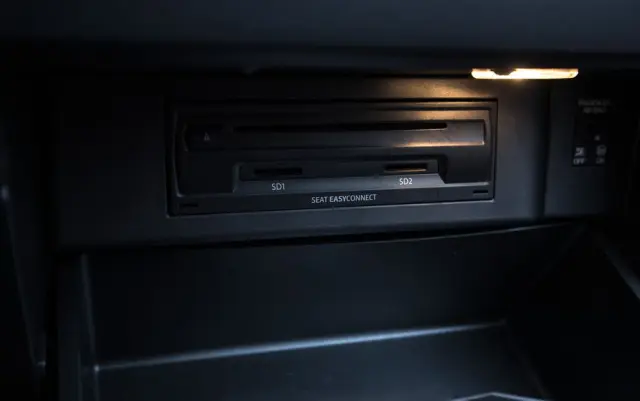 SEAT Leon 2.0 TDI DPF Start&Stop DSG XCELLENCE