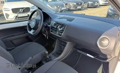 VOLKSWAGEN Up! 