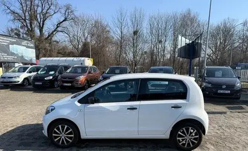 VOLKSWAGEN Up! 