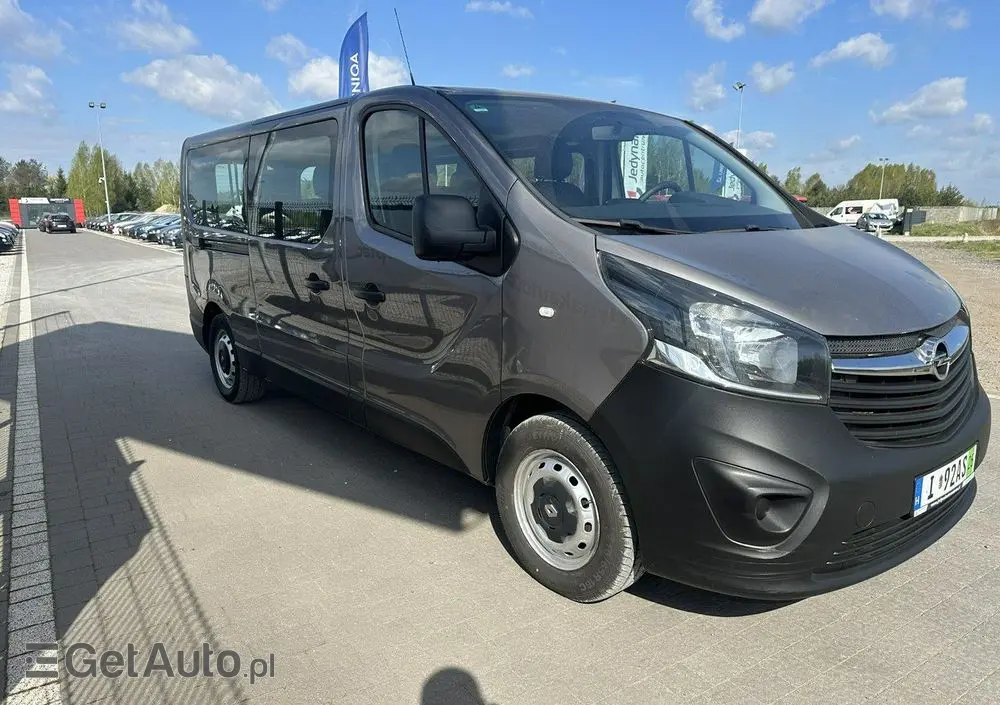 OPEL Vivaro 