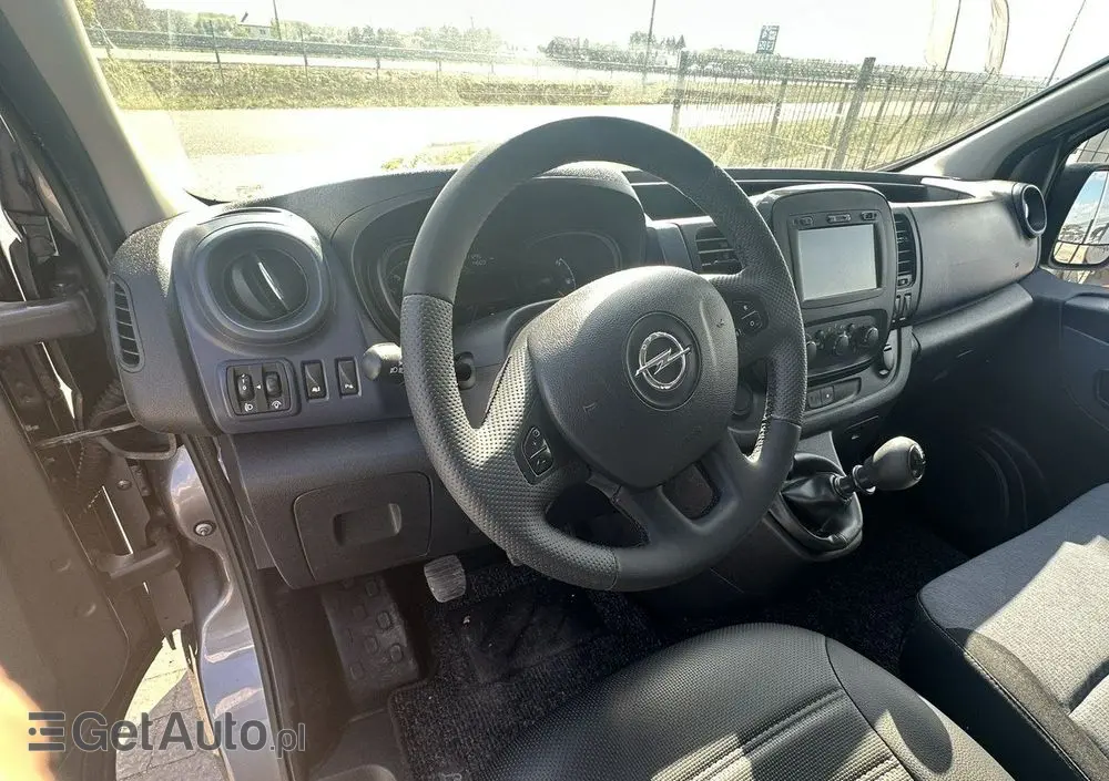 OPEL Vivaro 
