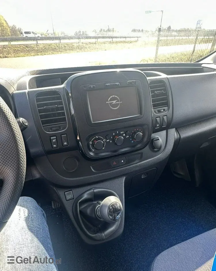 OPEL Vivaro 