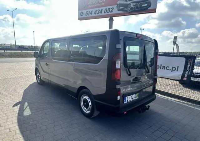 OPEL Vivaro 