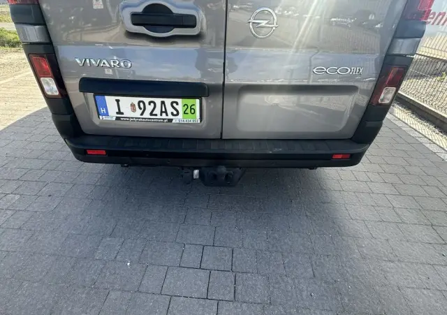 OPEL Vivaro 
