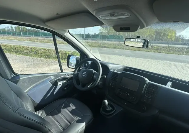 OPEL Vivaro 
