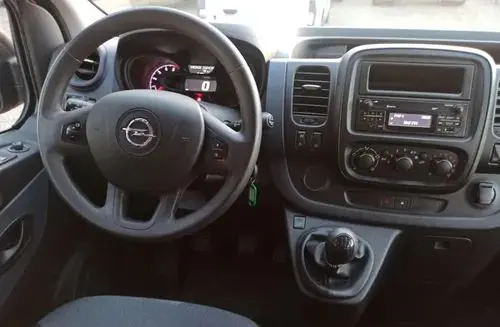 OPEL Vivaro 