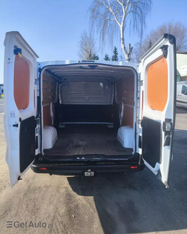 RENAULT Trafic 
