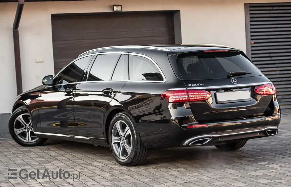 MERCEDES-BENZ Klasa E 200 d 9G-TRONIC Avantgarde