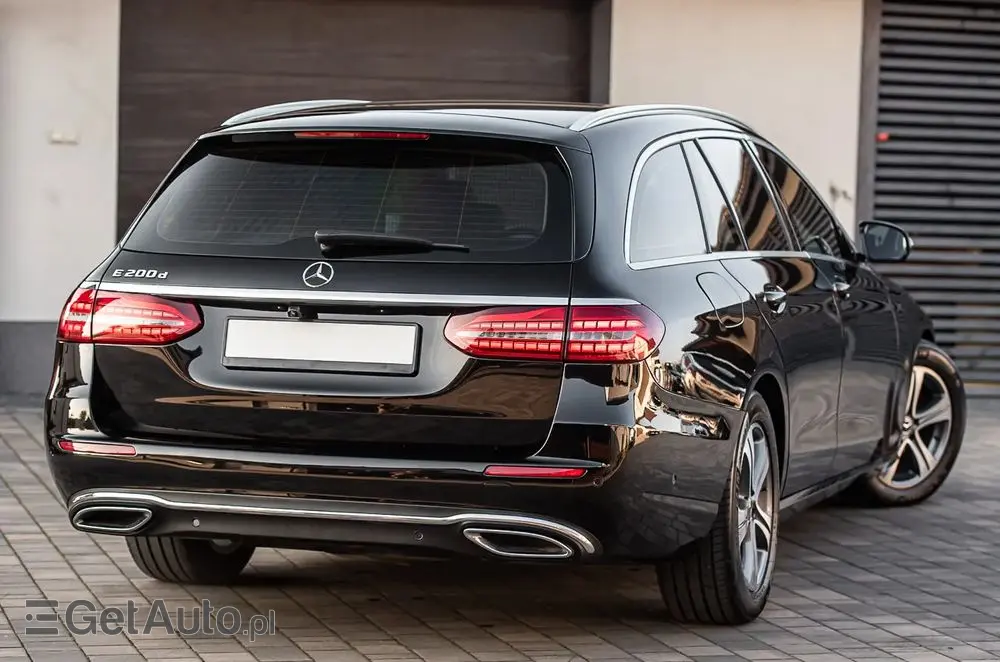 MERCEDES-BENZ Klasa E 200 d 9G-TRONIC Avantgarde