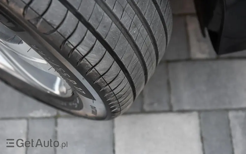 MERCEDES-BENZ Klasa E 200 d 9G-TRONIC Avantgarde