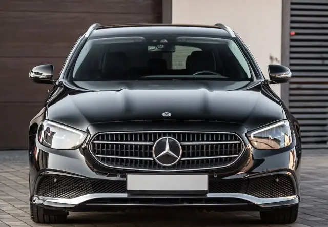 MERCEDES-BENZ Klasa E 200 d 9G-TRONIC Avantgarde