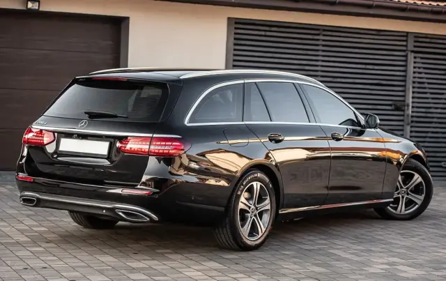 MERCEDES-BENZ Klasa E 200 d 9G-TRONIC Avantgarde