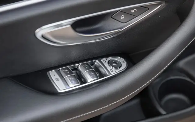 MERCEDES-BENZ Klasa E 200 d 9G-TRONIC Avantgarde