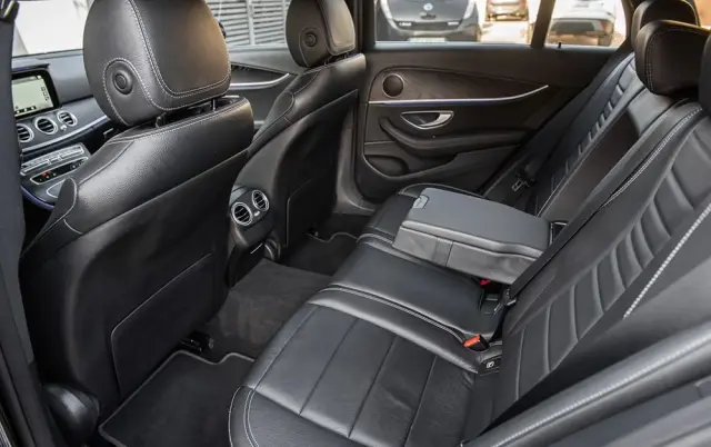 MERCEDES-BENZ Klasa E 200 d 9G-TRONIC Avantgarde