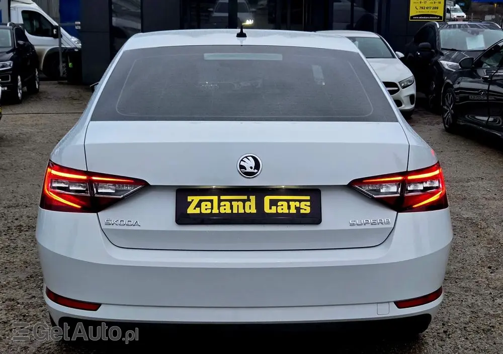 SKODA Superb 2.0 TDI DSG Style