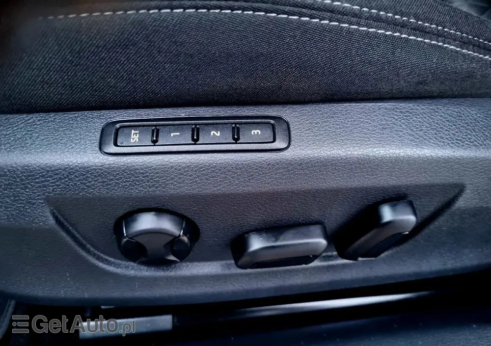 SKODA Superb 2.0 TDI DSG Style