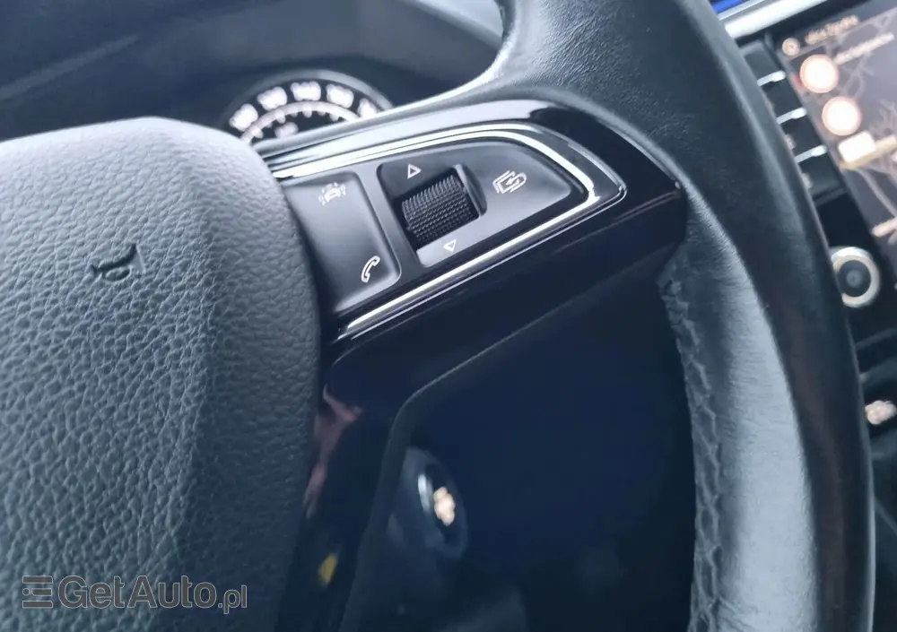 SKODA Superb 2.0 TDI DSG Style