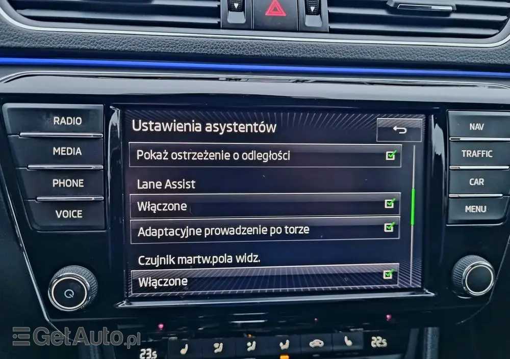 SKODA Superb 2.0 TDI DSG Style