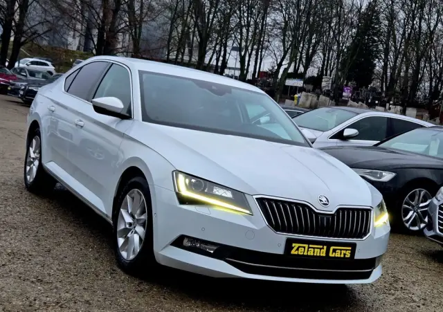 SKODA Superb 2.0 TDI DSG Style