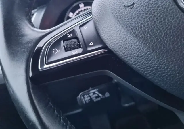 SKODA Superb 2.0 TDI DSG Style