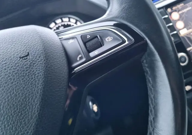 SKODA Superb 2.0 TDI DSG Style