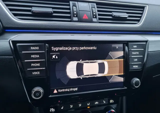 SKODA Superb 2.0 TDI DSG Style