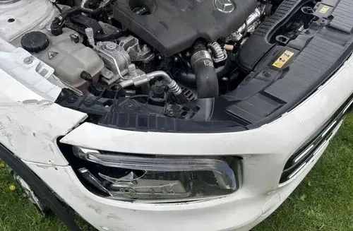 MERCEDES-BENZ GLB 
