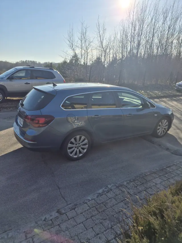 OPEL Astra Sport S&S