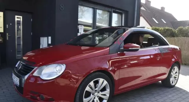 VOLKSWAGEN Eos 
