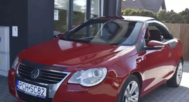 VOLKSWAGEN Eos 