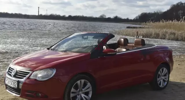 VOLKSWAGEN Eos 