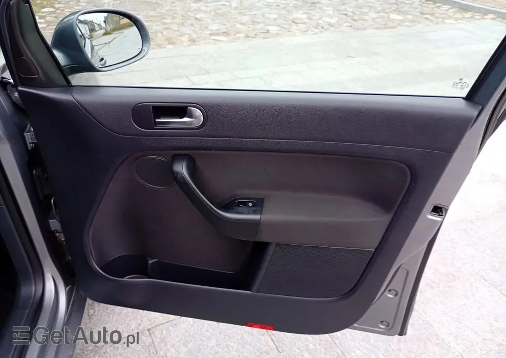 VOLKSWAGEN Golf Plus 1.6 TDI DPF Trendline