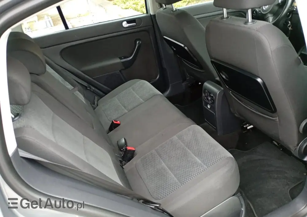 VOLKSWAGEN Golf Plus 1.6 TDI DPF Trendline