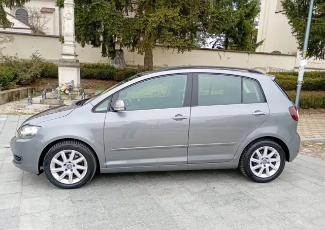 VOLKSWAGEN Golf Plus 1.6 TDI DPF Trendline