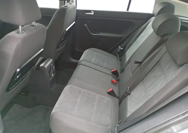 VOLKSWAGEN Golf Plus 1.6 TDI DPF Trendline