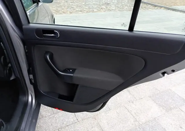 VOLKSWAGEN Golf Plus 1.6 TDI DPF Trendline