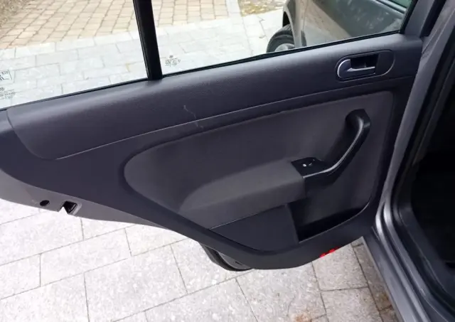 VOLKSWAGEN Golf Plus 1.6 TDI DPF Trendline