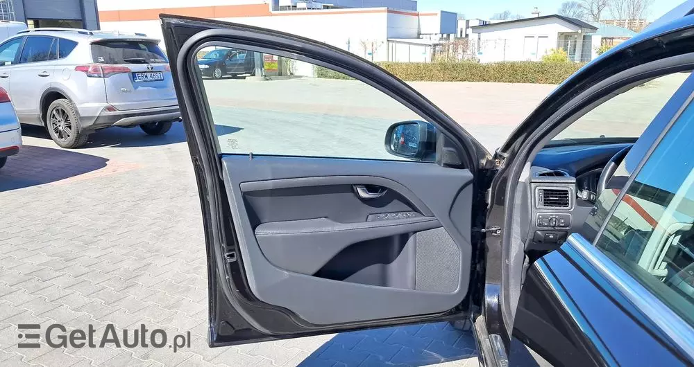 VOLVO V70 D3 Drive-E Summum