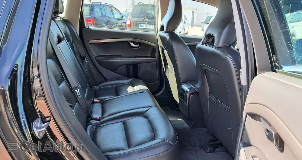 VOLVO V70 D3 Drive-E Summum