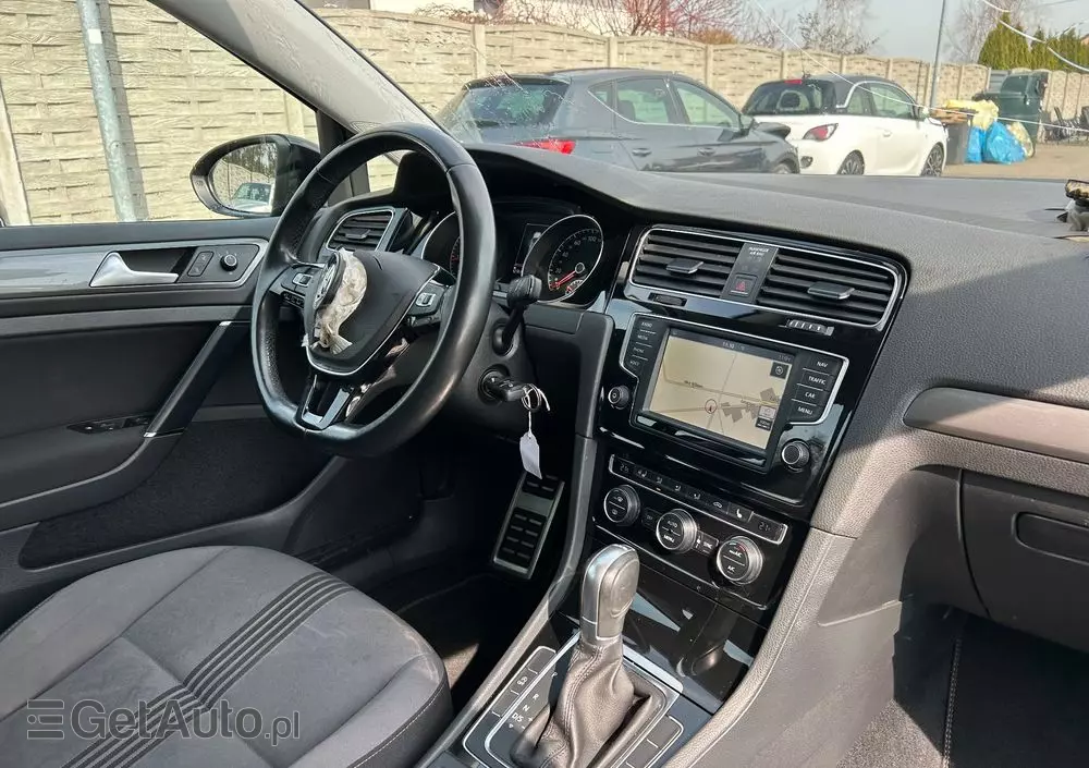 VOLKSWAGEN Golf 1.4 TSI BlueMotion Technology DSG Allstar