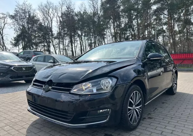 VOLKSWAGEN Golf 1.4 TSI BlueMotion Technology DSG Allstar