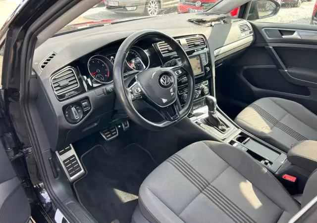 VOLKSWAGEN Golf 1.4 TSI BlueMotion Technology DSG Allstar