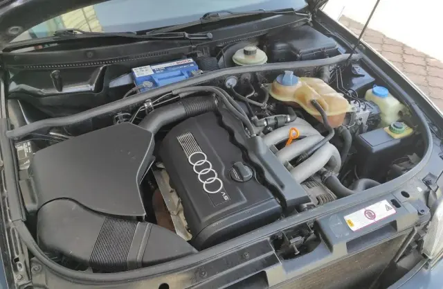 AUDI A4 