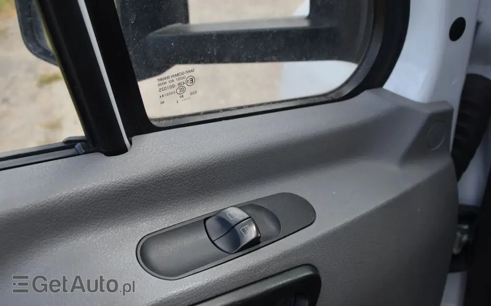 MERCEDES-BENZ SPRINTER KONTENER 8 EP 