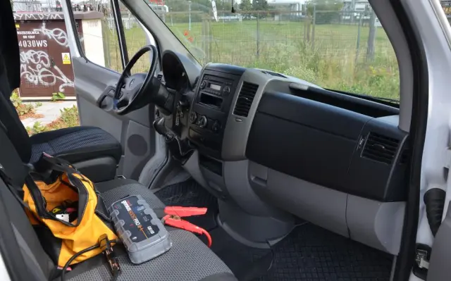 MERCEDES-BENZ SPRINTER KONTENER 8 EP 