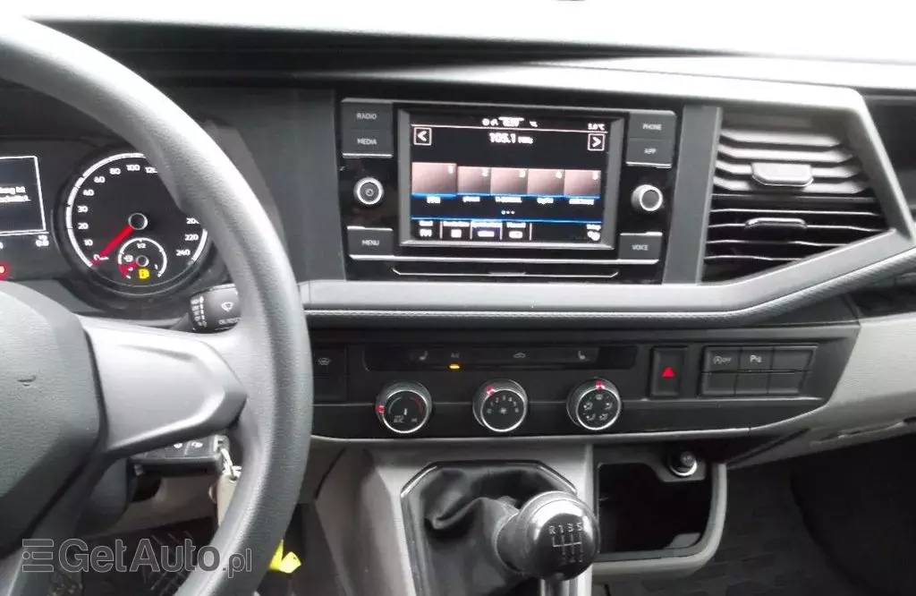 VOLKSWAGEN TRANSPORTER 