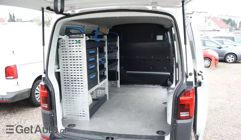 VOLKSWAGEN TRANSPORTER 