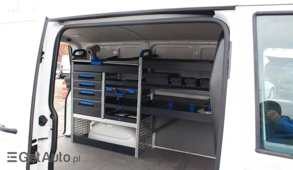 VOLKSWAGEN TRANSPORTER 